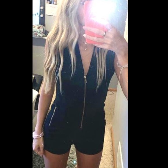 Romper - Picture 1 of 2